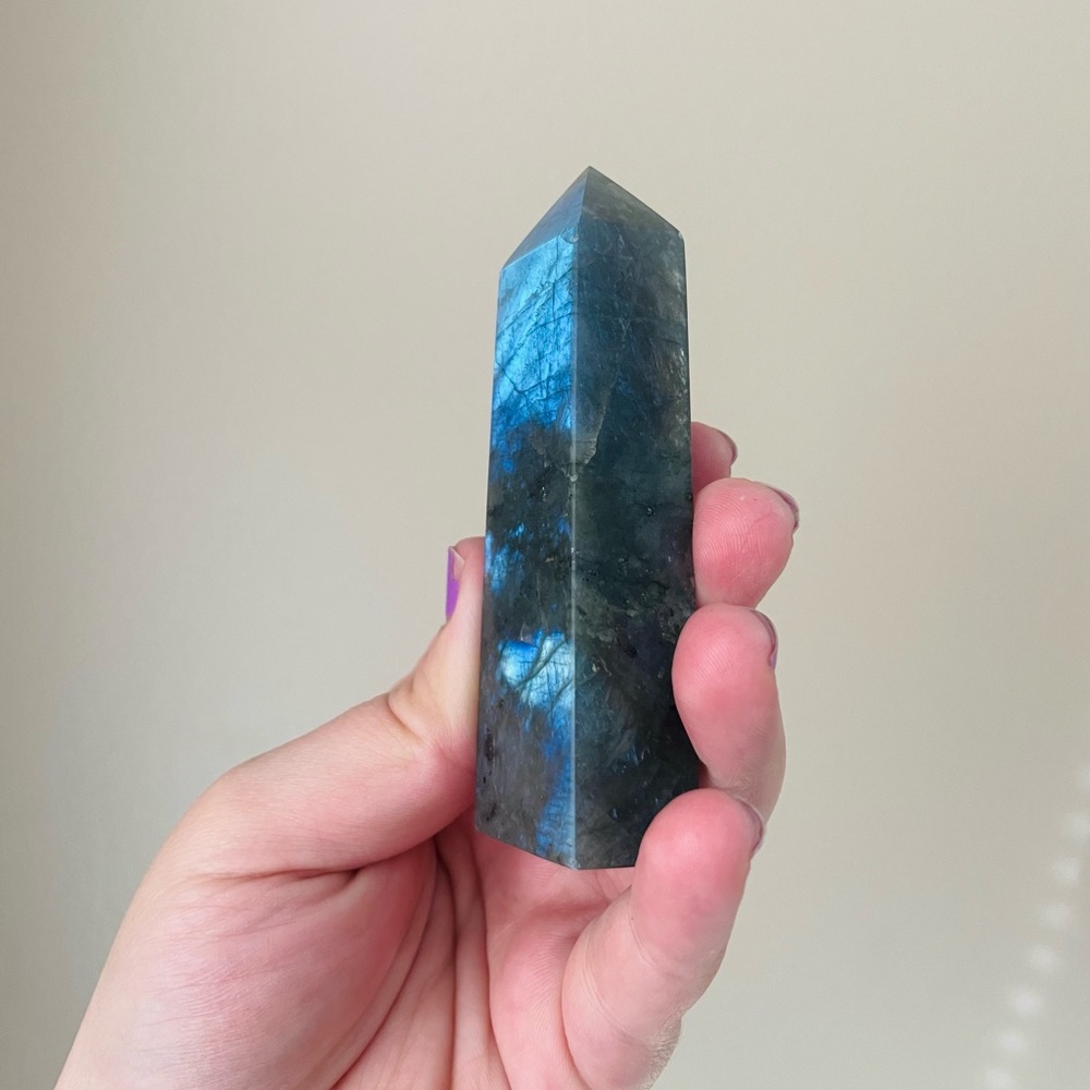 Labradorite Tower - Picture 4 of 10